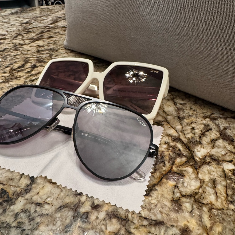 Quay Australia Sunglasses Duo - Black and White